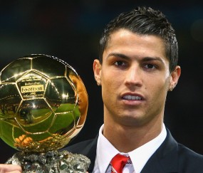 开云体育-中国强势拿下乌拉圭，德布劳内在德甲争冠战接管比赛，全球化的双线叙事