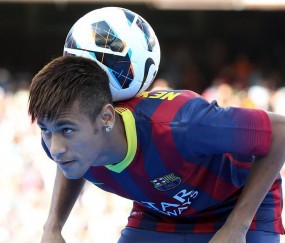 开云体育入口-雄鹿对阵独行侠，塔图姆彻底打爆防线