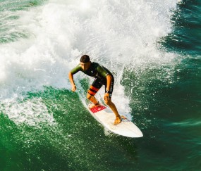 开云体育2026-阿什拉夫爆发撕裂蓝军防线，尤文节奏掌控让切尔西窒息