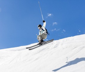 开云官网-东决关键战焦点战，尼克斯最后时刻击败骑士，钢铁意志铸就传奇逆转